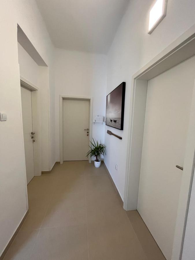 Apartment Check In Pola Esterno foto